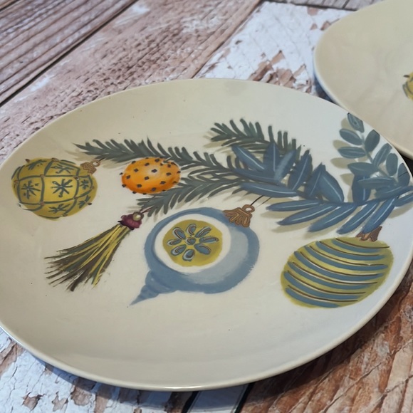 Creative Co-op Christmas Plate Set - Picture 3 of 9